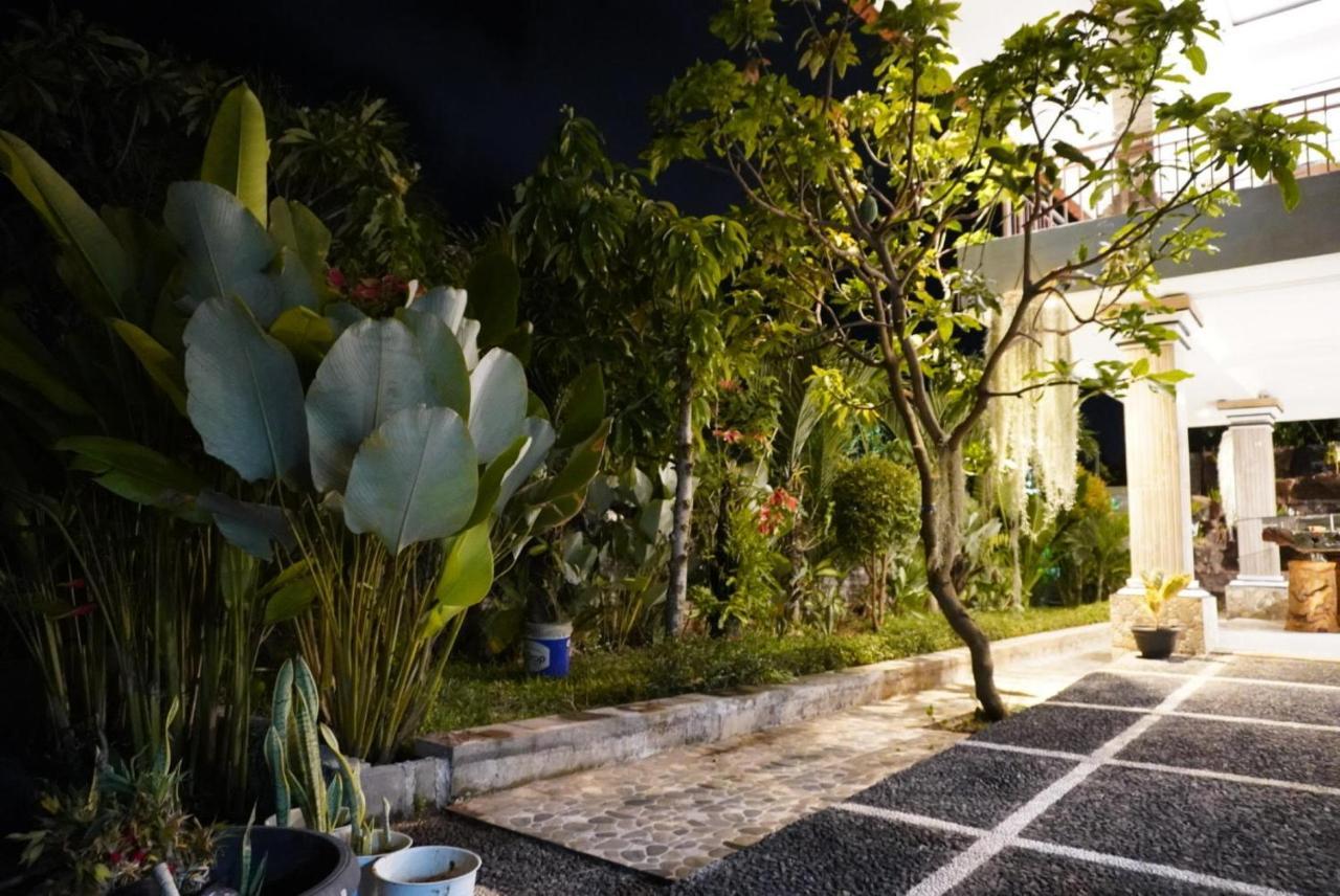 Umah Dayuh Hotel อูงาซัน ภายนอก รูปภาพ